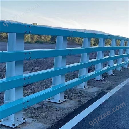 河道桥梁防撞护栏 方管造型 H型 三道四道横梁 防撞性能好 全国安装