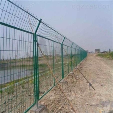 高速公路防护网 工厂隔离围栏 隔离护栏网 公路边坡防护网 可定制